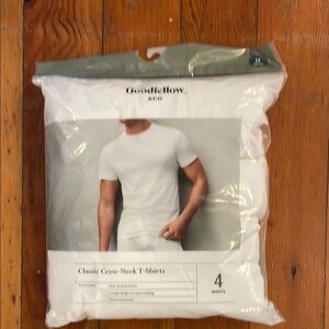 Goodfellow & Co Classic White Crew-Neck T-Shirts